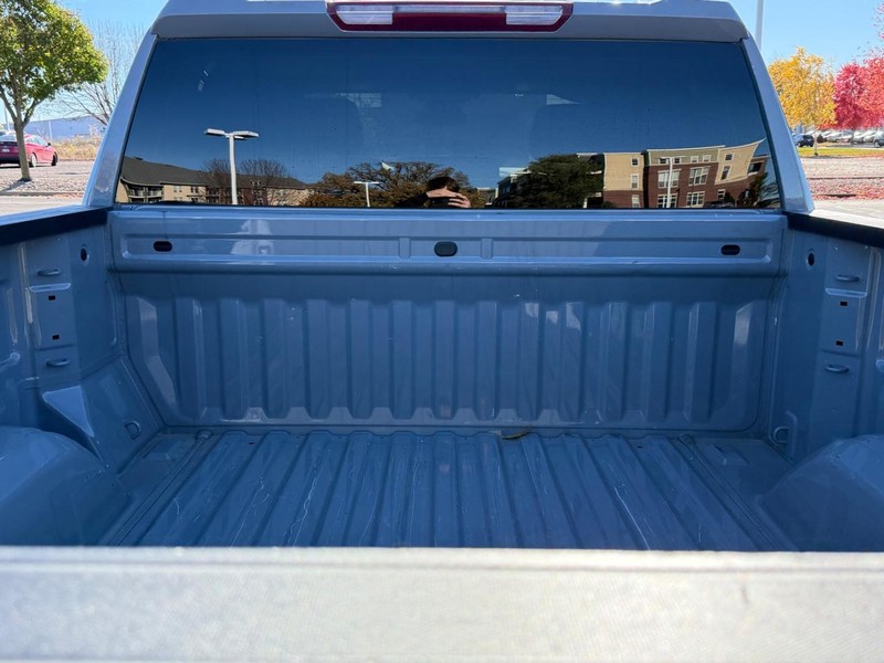 Chevrolet Silverado 1500 Vehicle Image 05