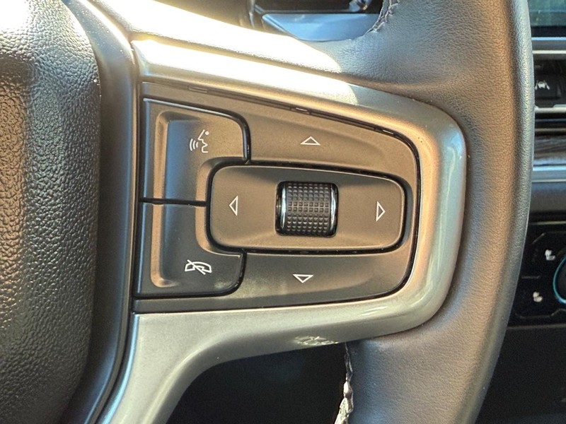 Chevrolet Silverado 1500 Vehicle Image 16