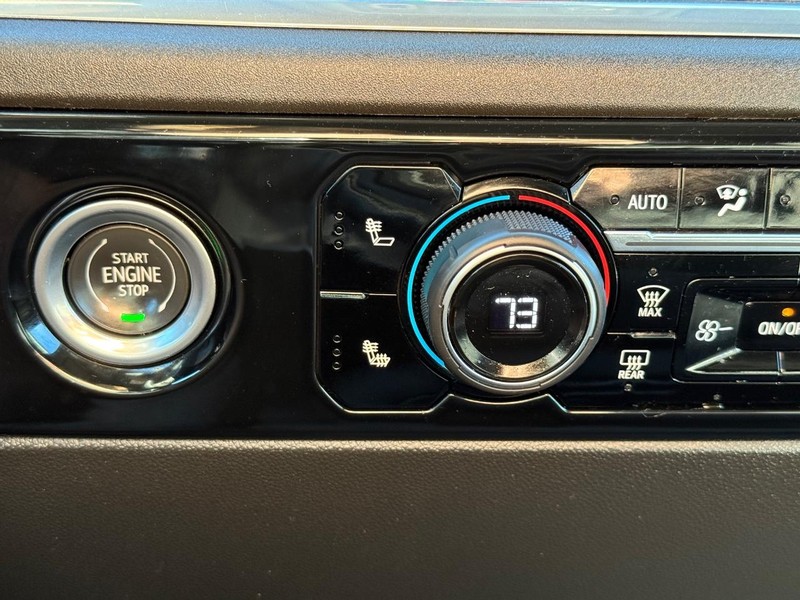 Chevrolet Silverado 1500 Vehicle Image 19