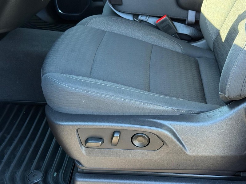 Chevrolet Silverado 1500 Vehicle Image 21