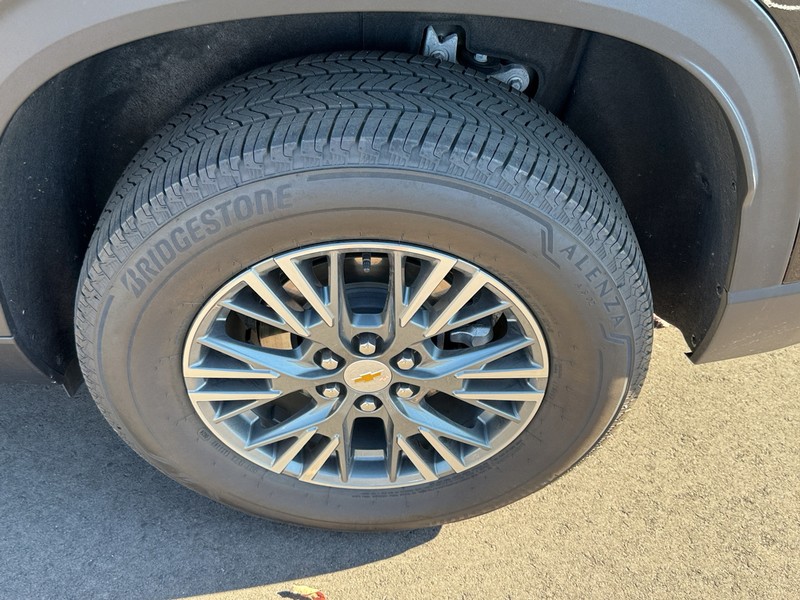 Chevrolet Traverse Vehicle Image 07