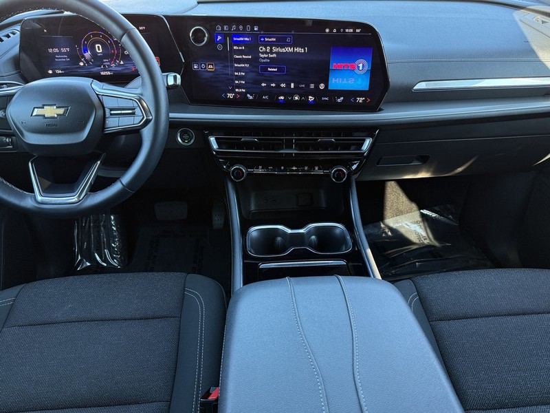 Chevrolet Traverse Vehicle Image 12