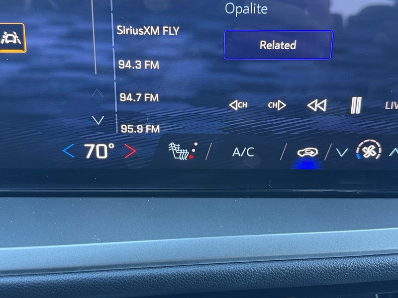 Chevrolet Traverse Vehicle Image 19