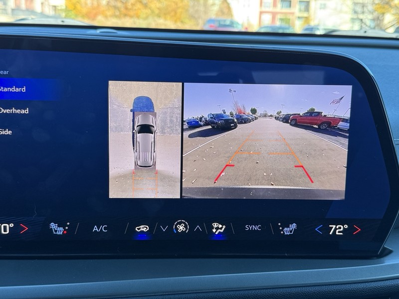 Chevrolet Traverse Vehicle Image 20