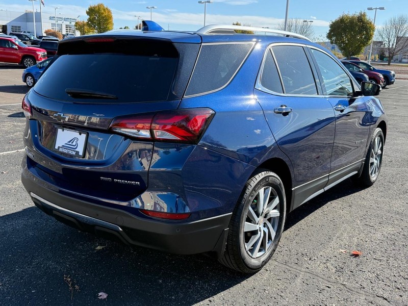 Chevrolet Equinox Vehicle Image 03