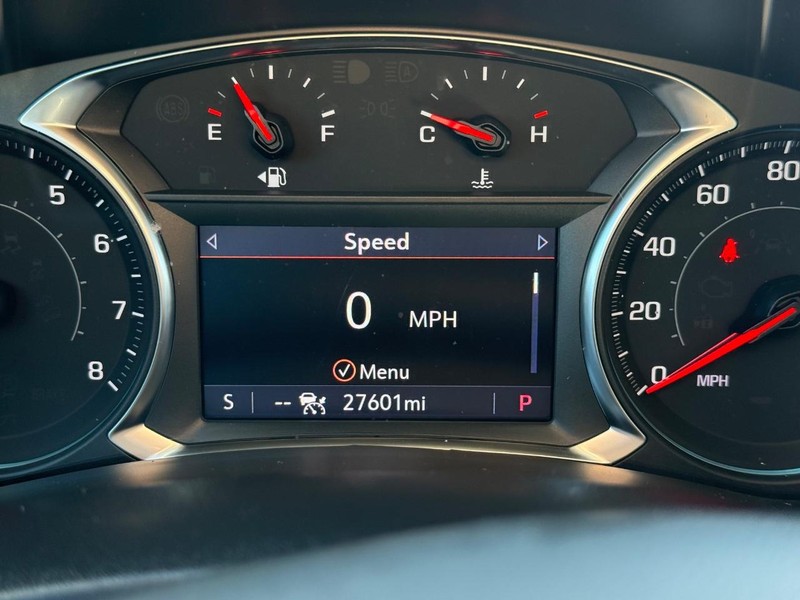 Chevrolet Equinox Vehicle Image 17