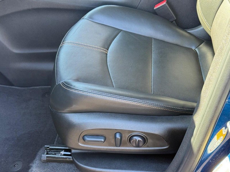 Chevrolet Equinox Vehicle Image 22