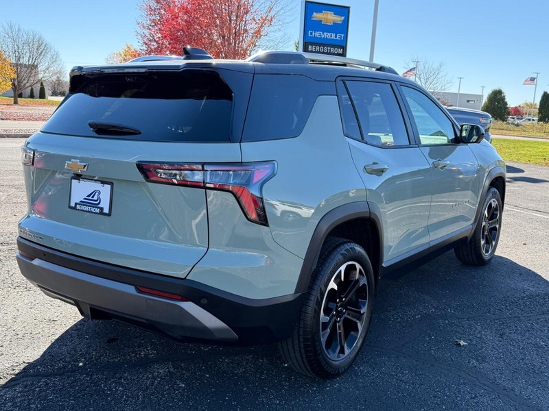 Chevrolet Equinox Vehicle Image 03