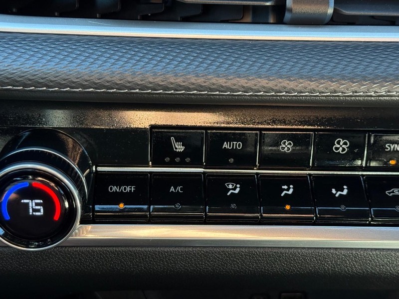 Chevrolet Equinox Vehicle Image 20