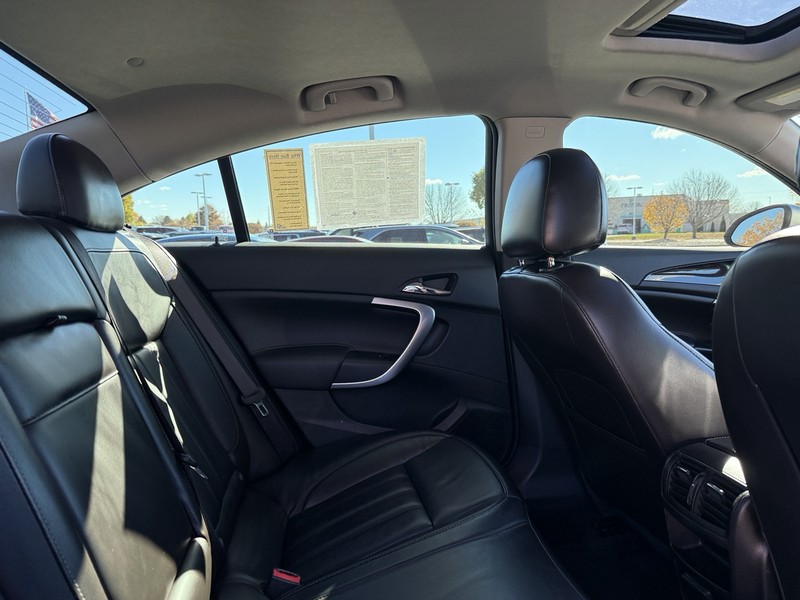 Buick Regal Vehicle Image 10