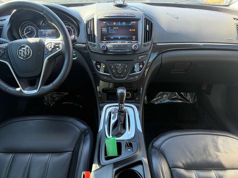 Buick Regal Vehicle Image 11