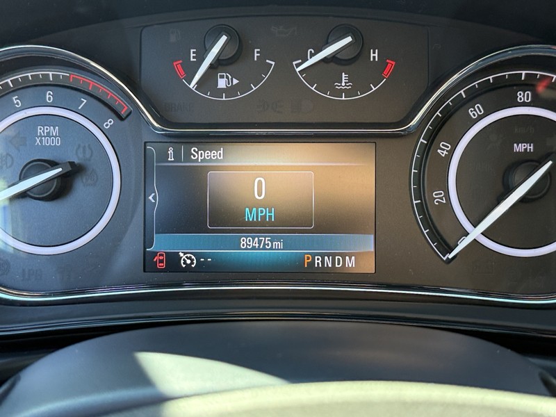 Buick Regal Vehicle Image 18