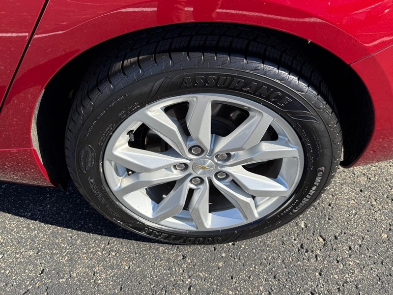 Chevrolet Impala Vehicle Image 07