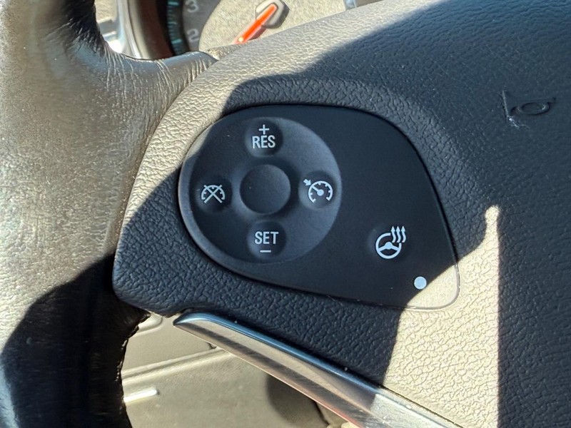 Chevrolet Impala Vehicle Image 16