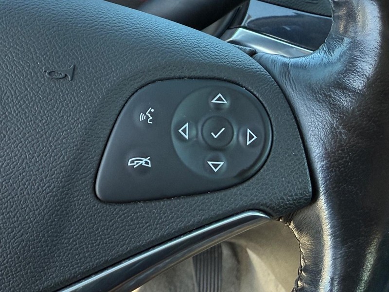 Chevrolet Impala Vehicle Image 17