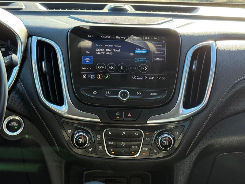 Chevrolet Equinox Vehicle Image 12