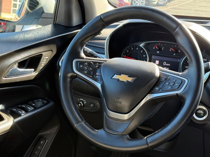 Chevrolet Equinox Vehicle Image 14