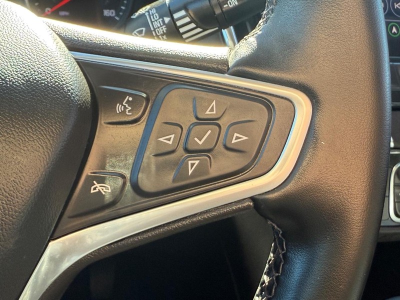 Chevrolet Equinox Vehicle Image 18