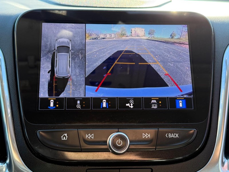 Chevrolet Equinox Vehicle Image 20