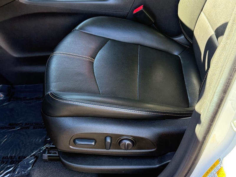 Chevrolet Equinox Vehicle Image 23