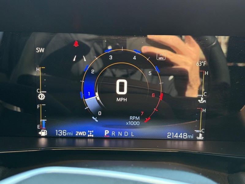 Chevrolet Colorado Vehicle Image 18