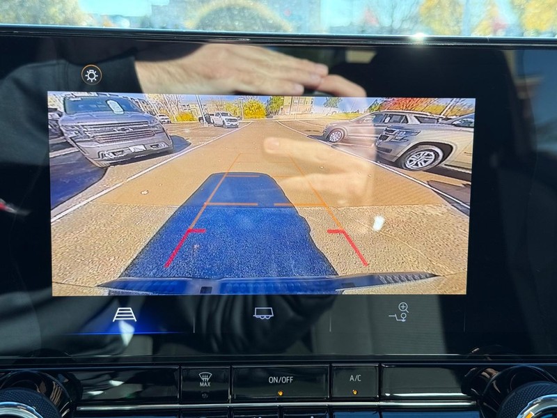 Chevrolet Colorado Vehicle Image 19