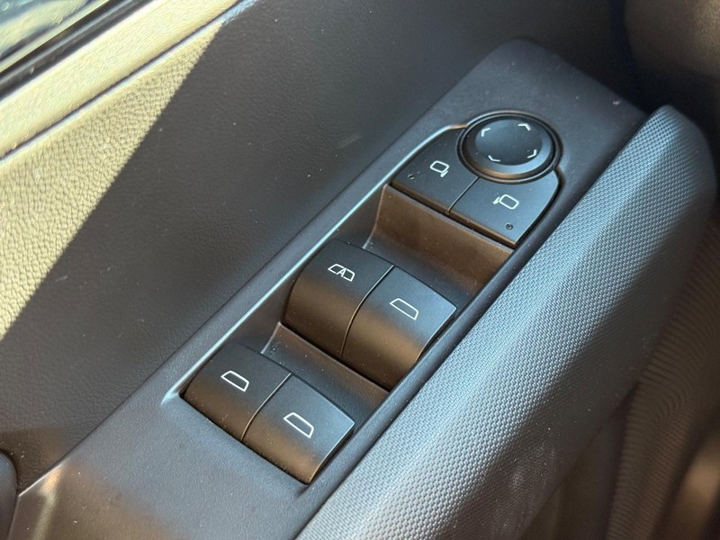 Chevrolet Colorado Vehicle Image 20