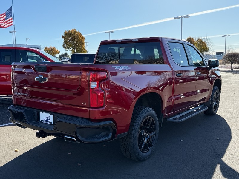 Chevrolet Silverado 1500 Vehicle Image 03