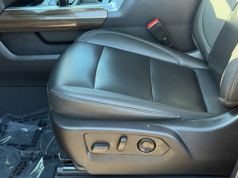 Chevrolet Silverado 1500 Vehicle Image 22