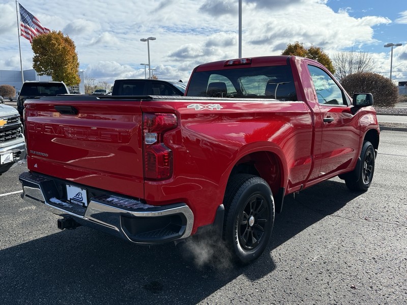 Chevrolet Silverado 1500 Vehicle Image 03