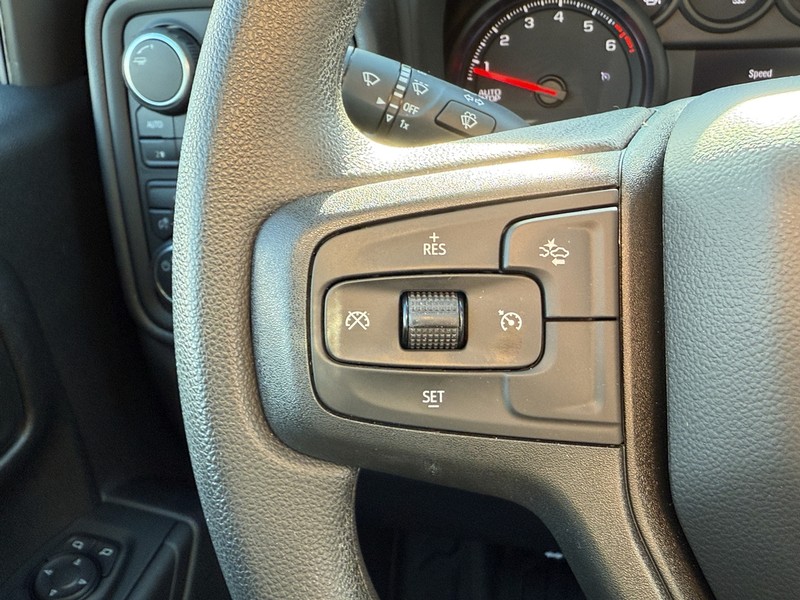 Chevrolet Silverado 1500 Vehicle Image 14