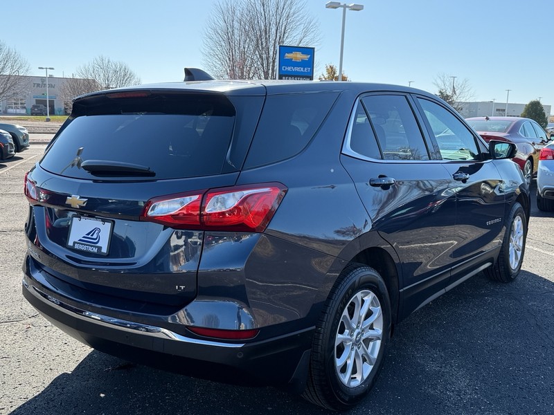 Chevrolet Equinox Vehicle Image 03