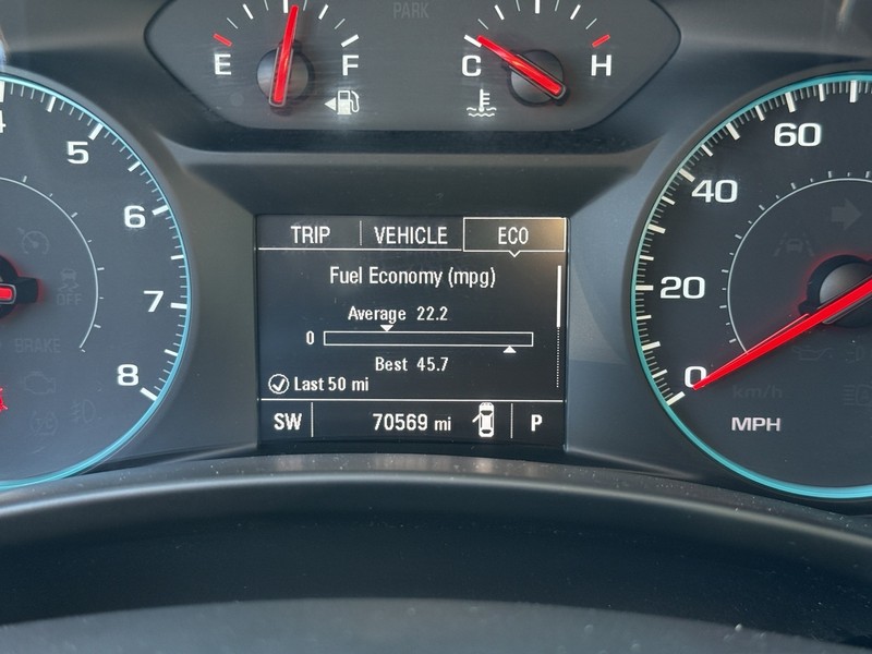 Chevrolet Equinox Vehicle Image 17