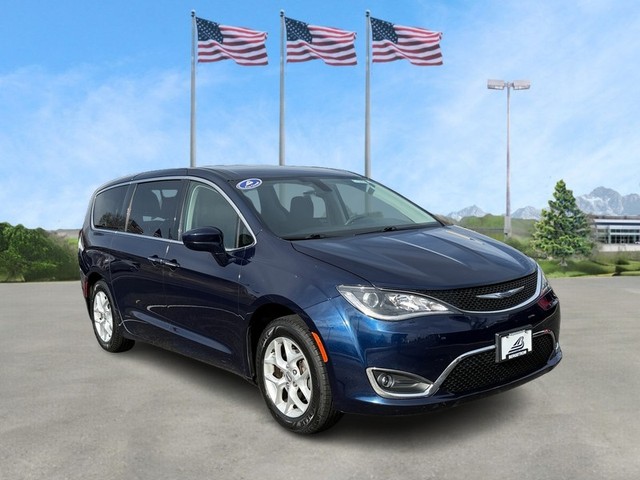 2018 Chrysler Pacifica Touring Plus's photo