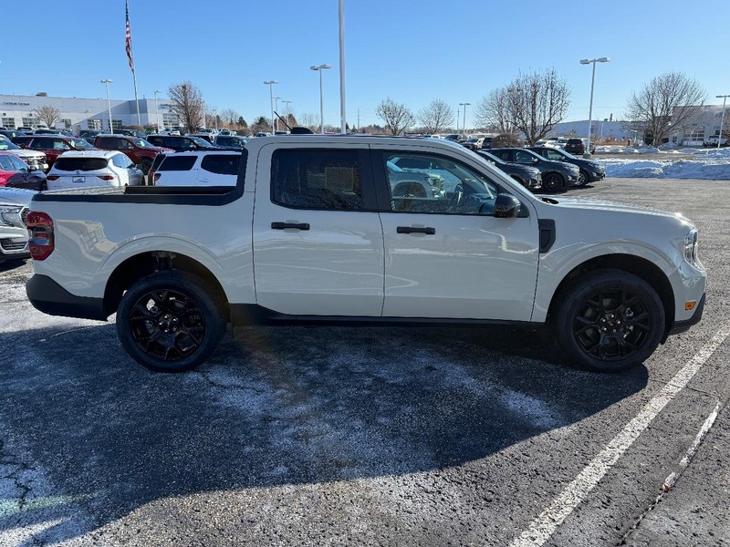 Ford Maverick Vehicle Image 02