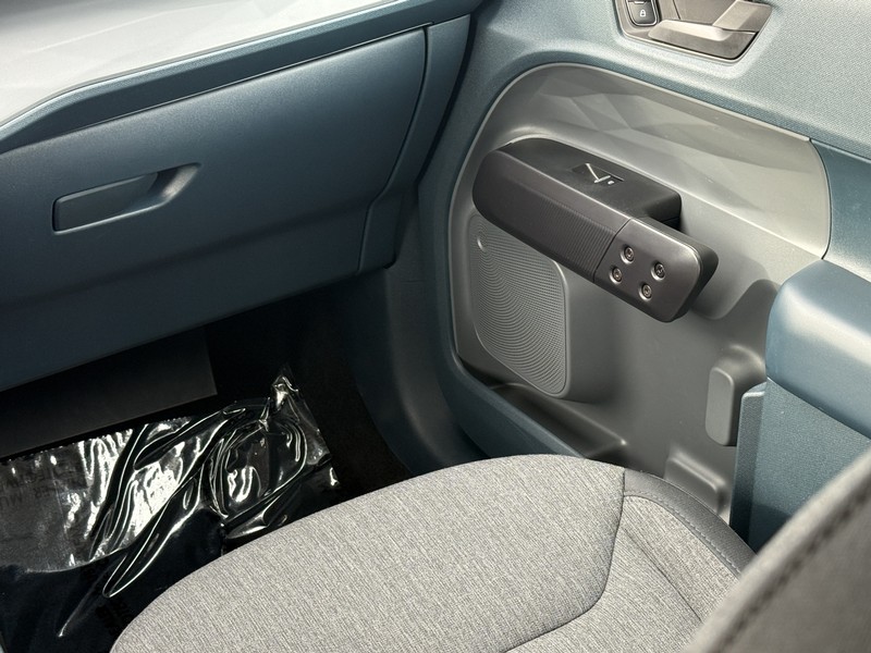 Ford Maverick Vehicle Image 14