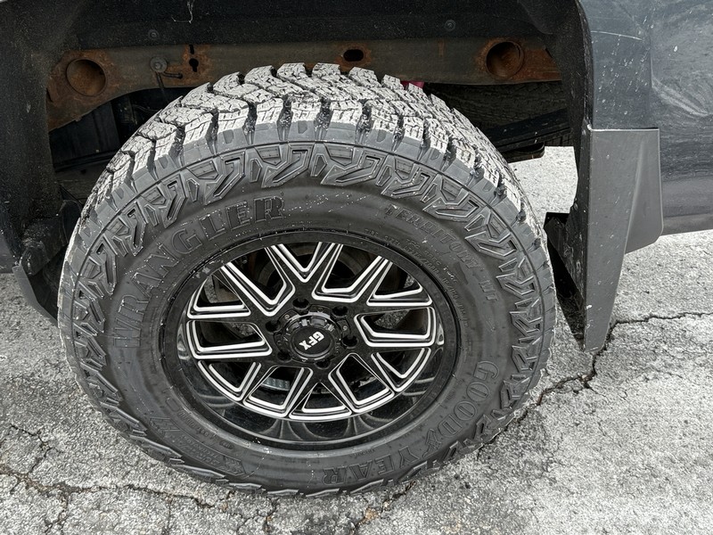 Chevrolet Silverado 1500 Vehicle Image 06