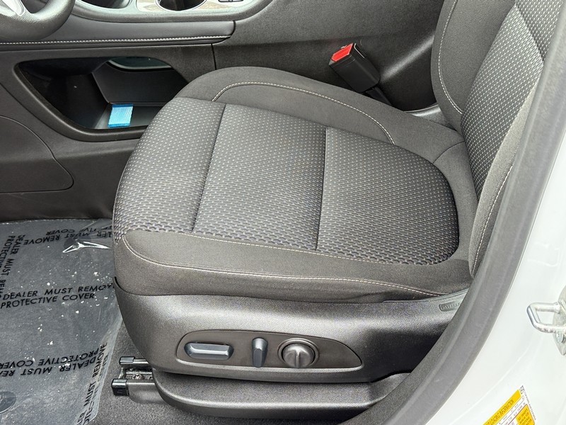 GMC Acadia Vehicle Image 21