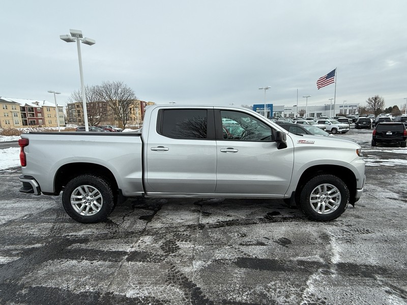 Chevrolet Silverado 1500 Vehicle Image 02