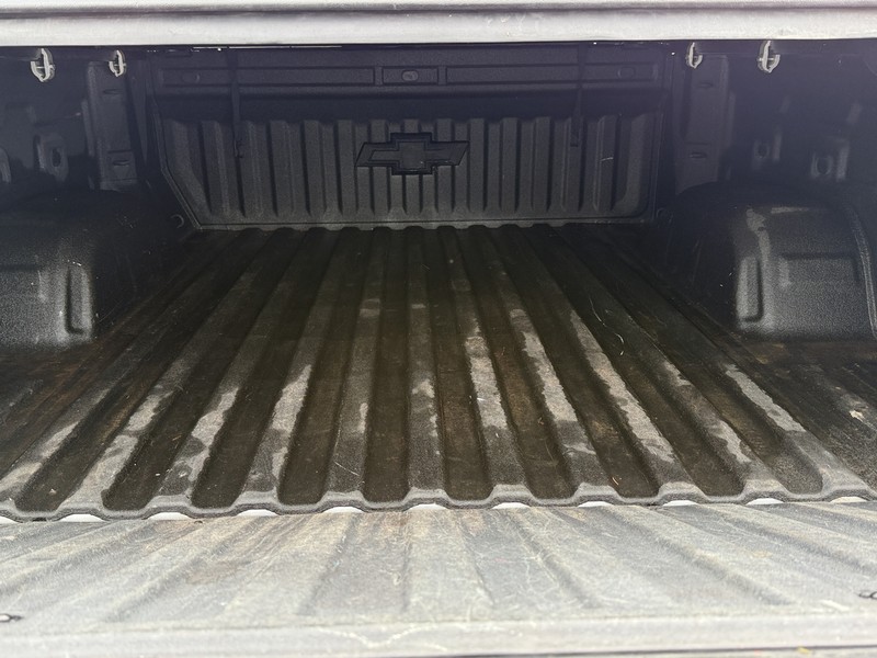 Chevrolet Silverado 1500 Vehicle Image 05