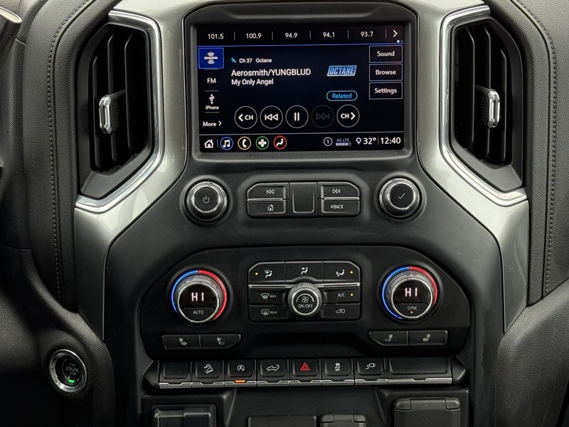 Chevrolet Silverado 1500 Vehicle Image 12