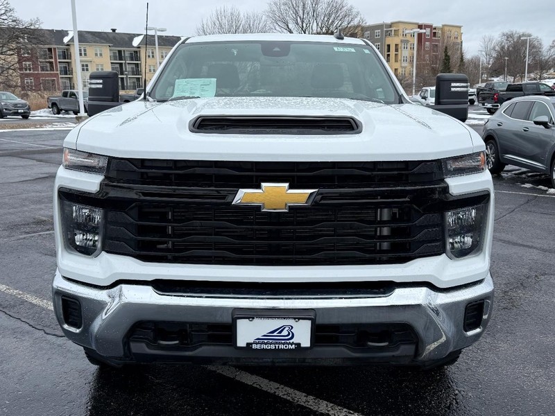 Chevrolet Silverado 2500HD Vehicle Full-screen Gallery Image 09