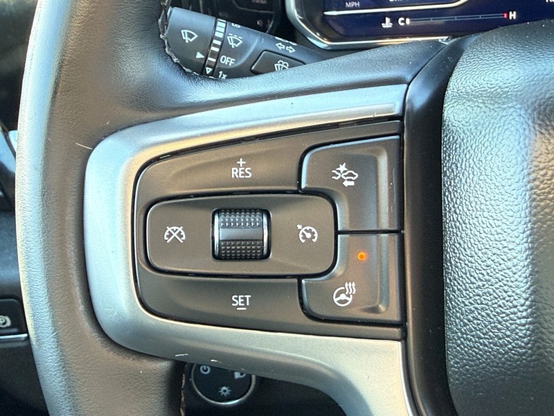 Chevrolet Silverado 1500 Vehicle Full-screen Gallery Image 15