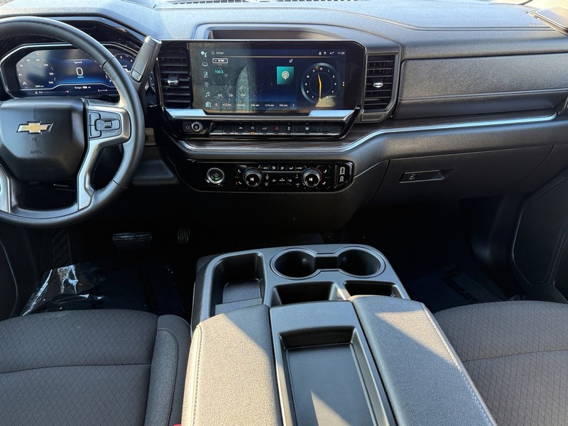 Chevrolet Silverado 1500 Vehicle Full-screen Gallery Image 33