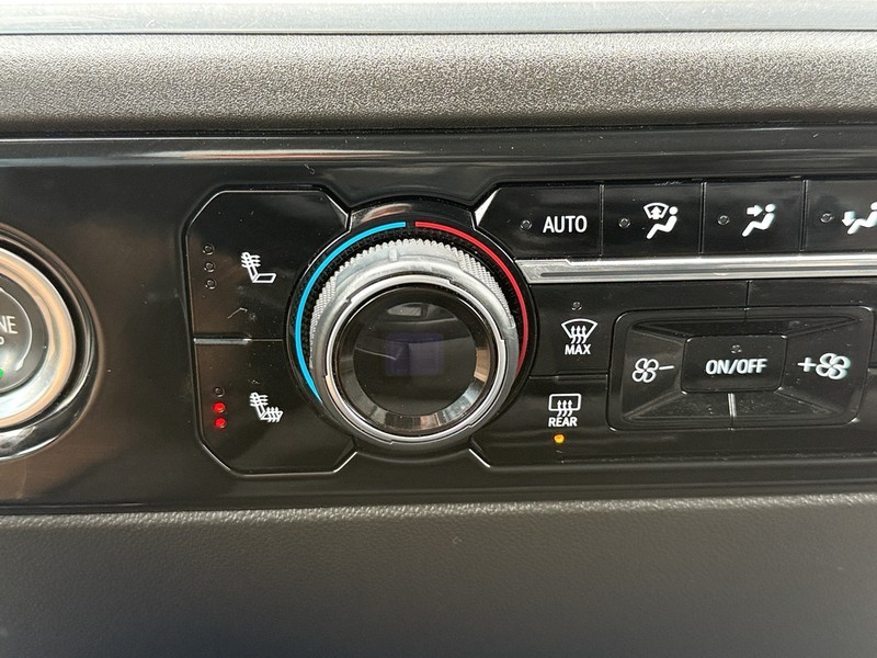 Chevrolet Silverado 1500 Vehicle Image 18