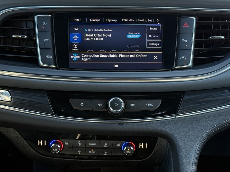 Buick Enclave Vehicle Full-screen Gallery Image 13