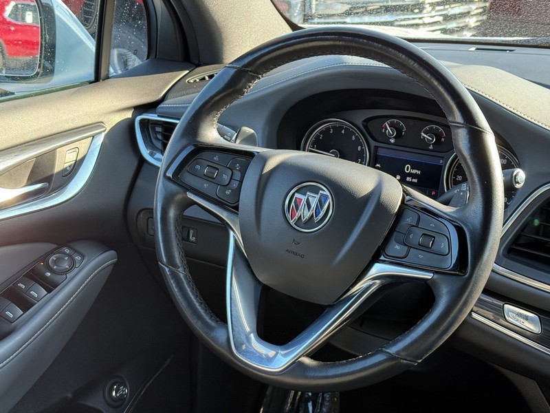 Buick Enclave Vehicle Full-screen Gallery Image 15