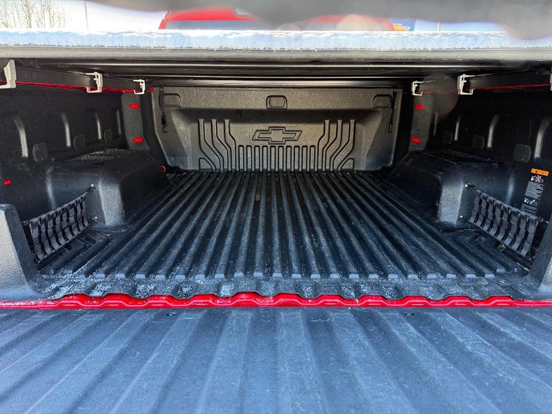 Chevrolet Silverado 1500 Vehicle Full-screen Gallery Image 05