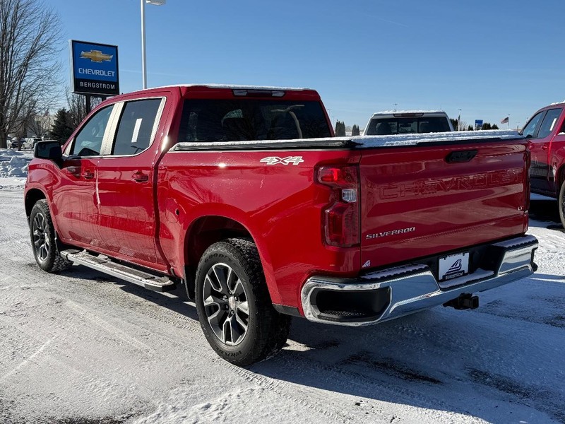 Chevrolet Silverado 1500 Vehicle Full-screen Gallery Image 06