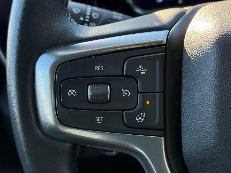 Chevrolet Silverado 1500 Vehicle Full-screen Gallery Image 14